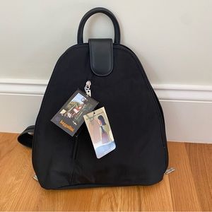 BAGGALLINI NWT URBAN BACKPACK SLING BAG